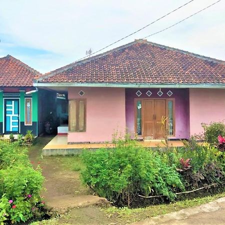Villa Lembang Bunda Cikareumbi المظهر الخارجي الصورة